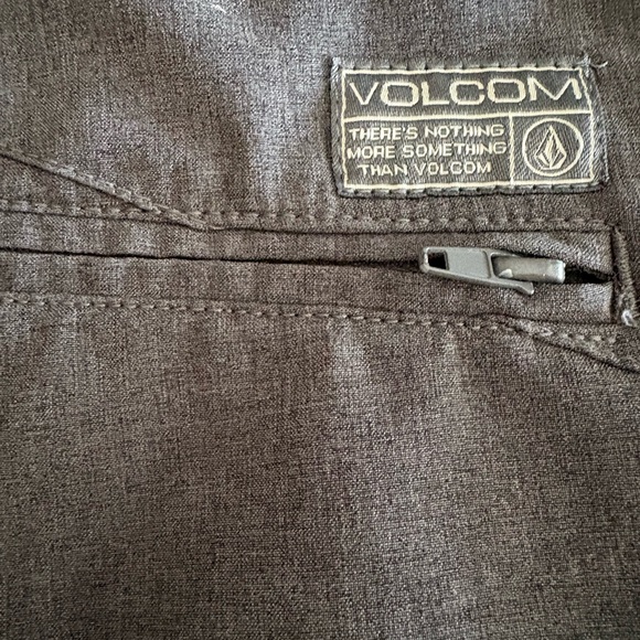 Volcom Shorts - Picture 5 of 7